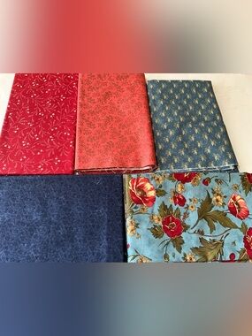 Quilt Sewing Moda Fabrics Pattern # 13552 #3885 #9021 #9244 Red Blue Floral